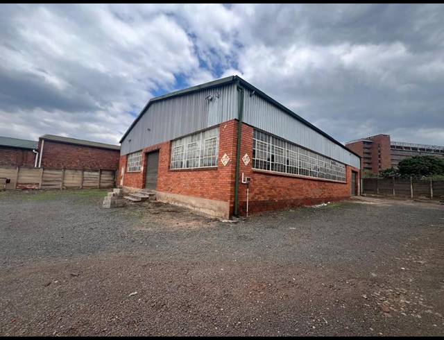 INDUSTRIAL PROPERTY TO RENT IN NORTHDALE